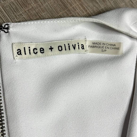 ALICE & OLIVIA Maya Colorblock Racerback Black White Deep V Sleeveless Dress - Picture 4 of 12